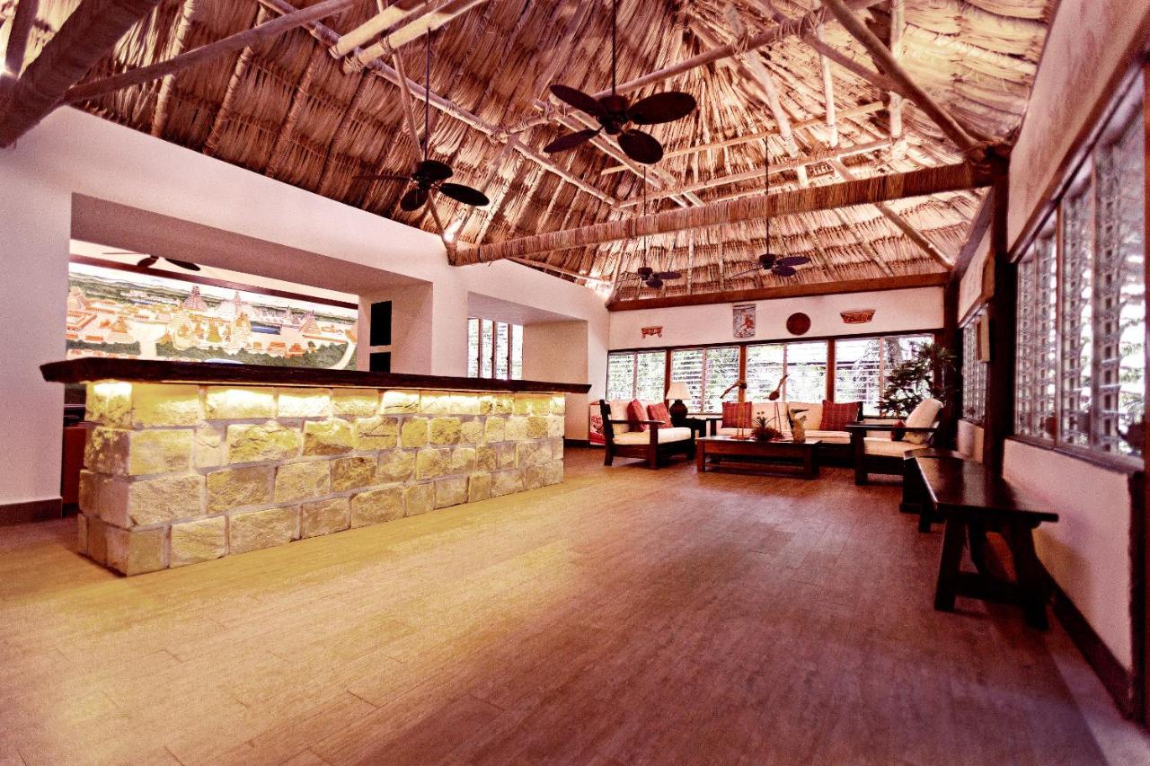 Jungle Lodge Tikal Hostal Exterior photo